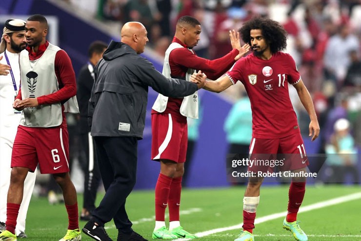 HLV Qatar thừa nhận thắng chung kết Asian Cup không đẹp mắt, người hùng Afif nói gì?
